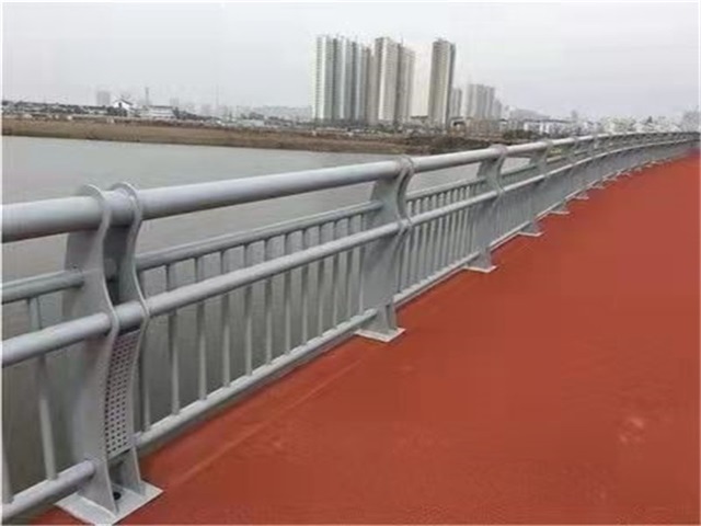 橋梁防撞護欄